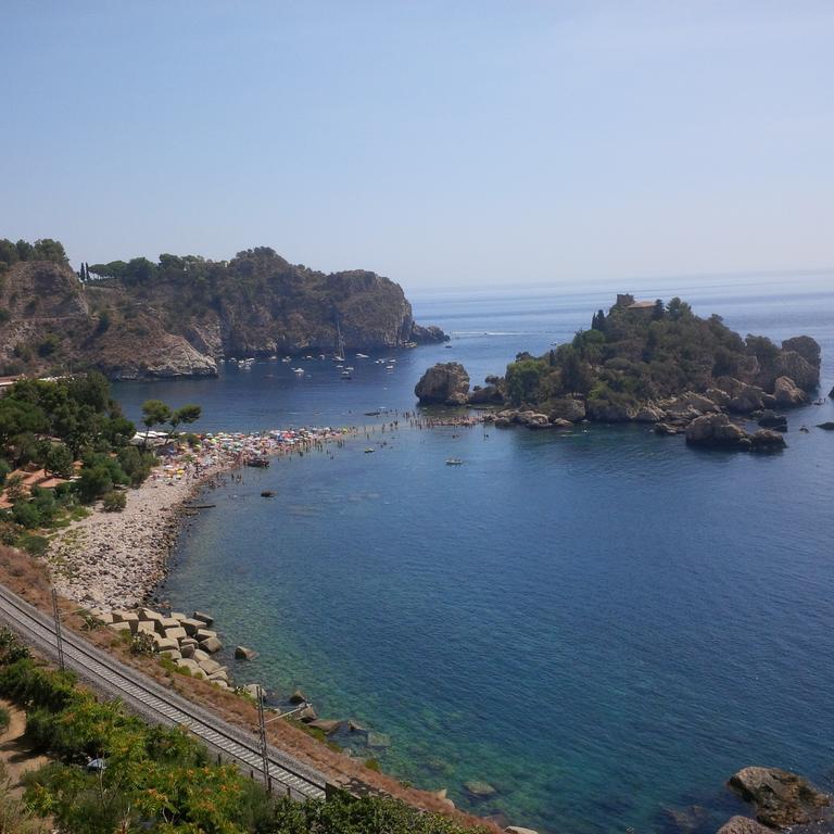 Le Case Di Bacco Santa Venerina Bagian luar foto